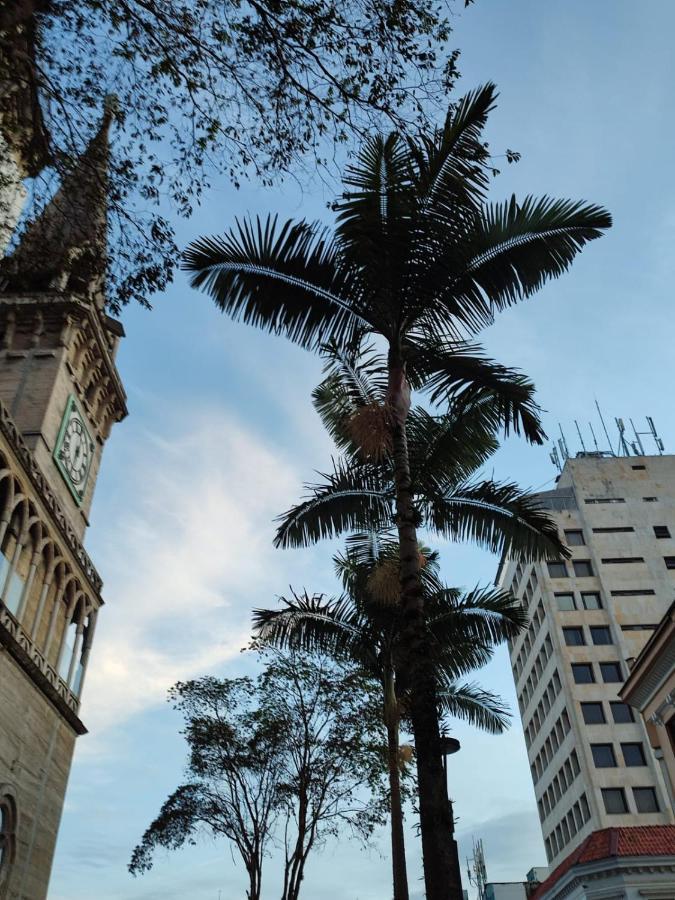Hotel La Republica Manizales Exteriör bild