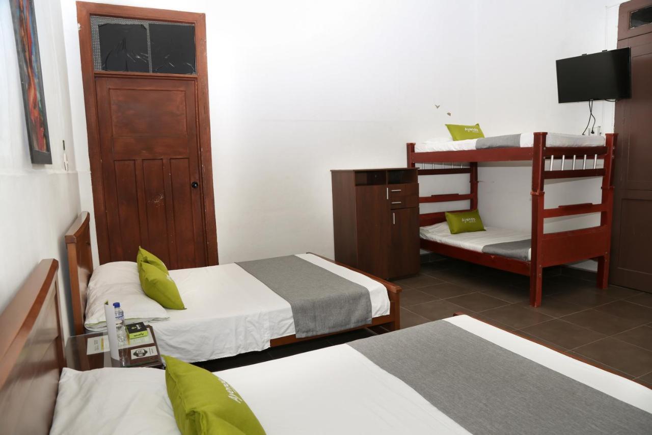 Hotel La Republica Manizales Exteriör bild